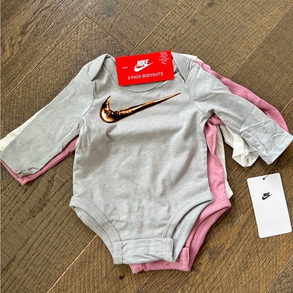 Nike Other - Nike Baby Girl 3-Pack Bodysuits
